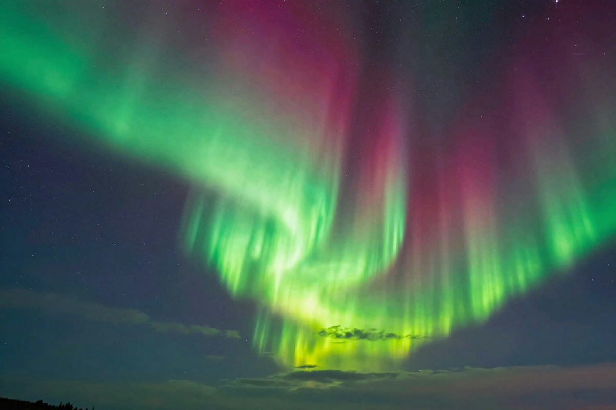 Aurora boreale in Italia: dove osservare questo spettacolo di luci nel 2026 e vivere un'esperienza indimenticabile